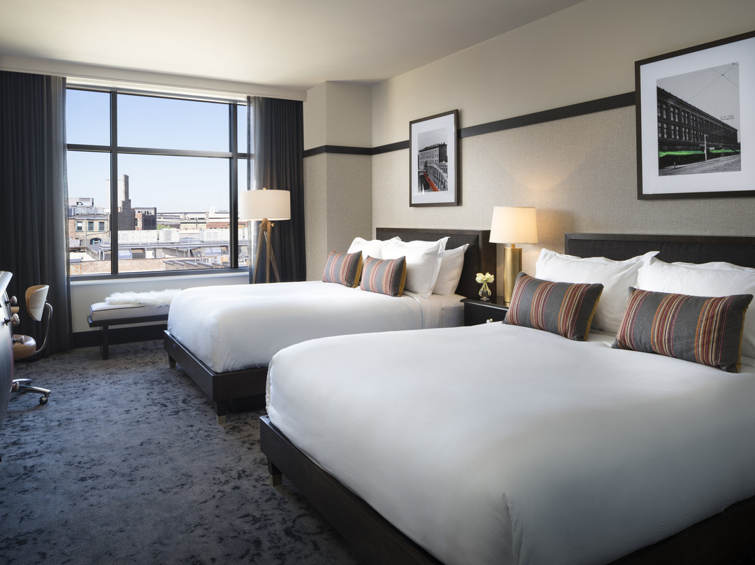 金普顿旅行者主图