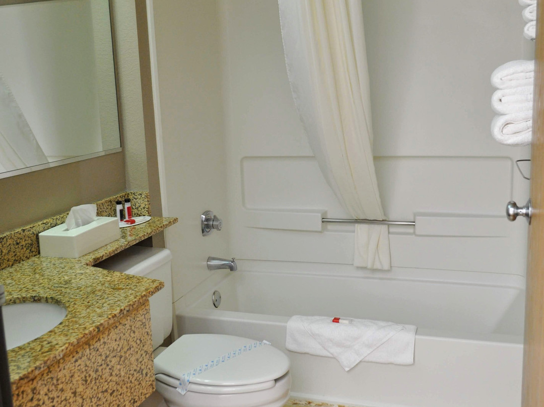 Super 8 by Wyndham Clearfield Hotel主图