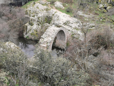 Puente de la Alcanzorla-Galapagar必去景点