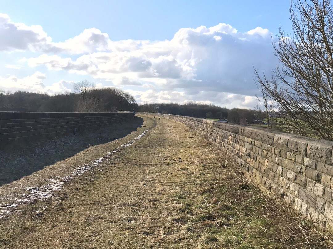 Martholme Viaduct景点图片