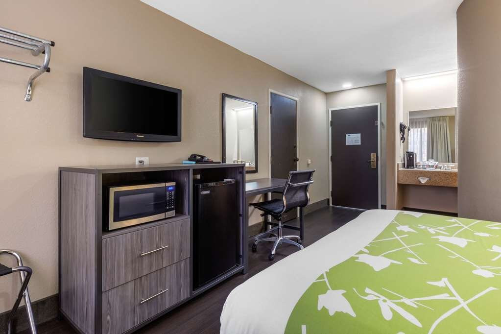 罗德威酒店主图