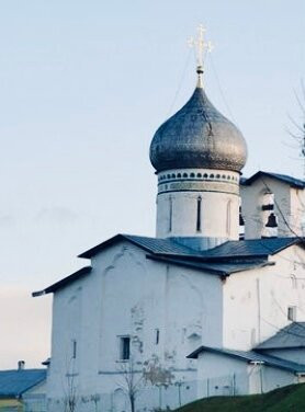 Petra i Pavla s Buya Church景点图片