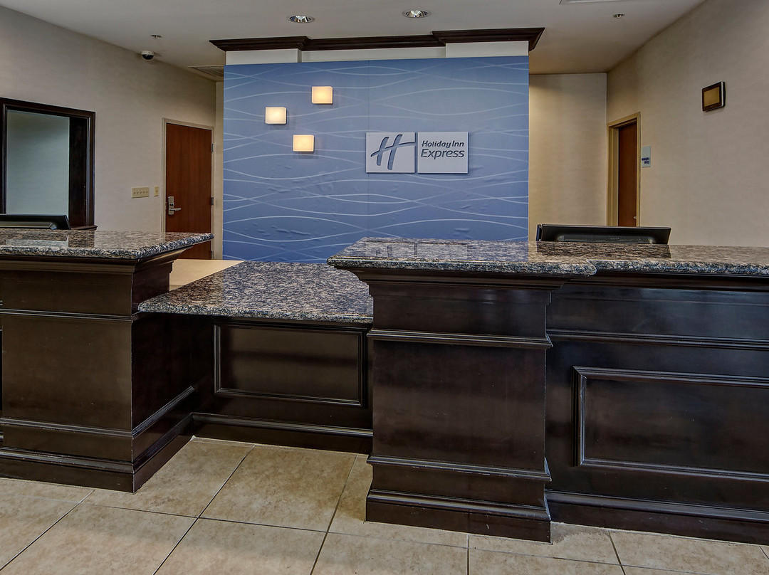 Holiday Inn Express & Suites Cookeville by IHG主图