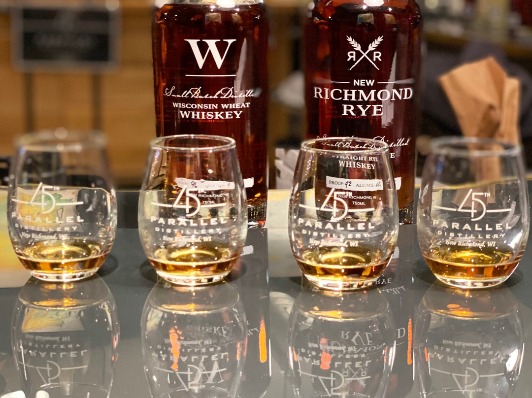 45th Parallel Distillery景点图片
