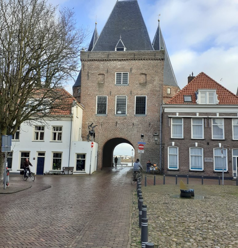 Koornmarktpoort Kampen-坎彭必去景点