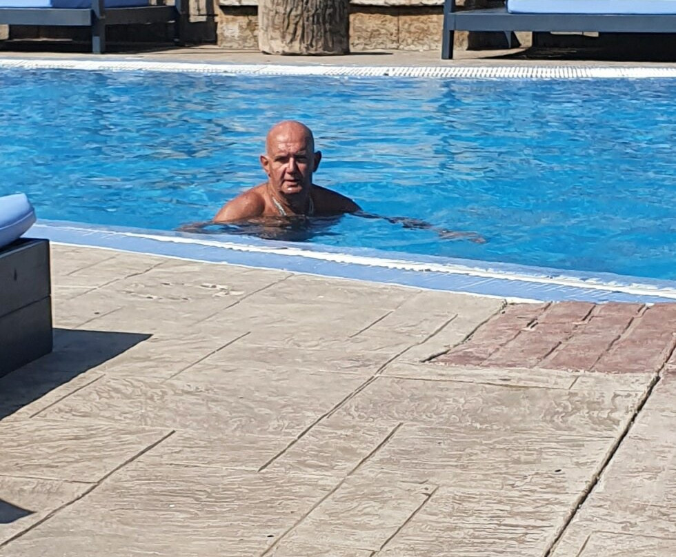 Island Beach Resort主图