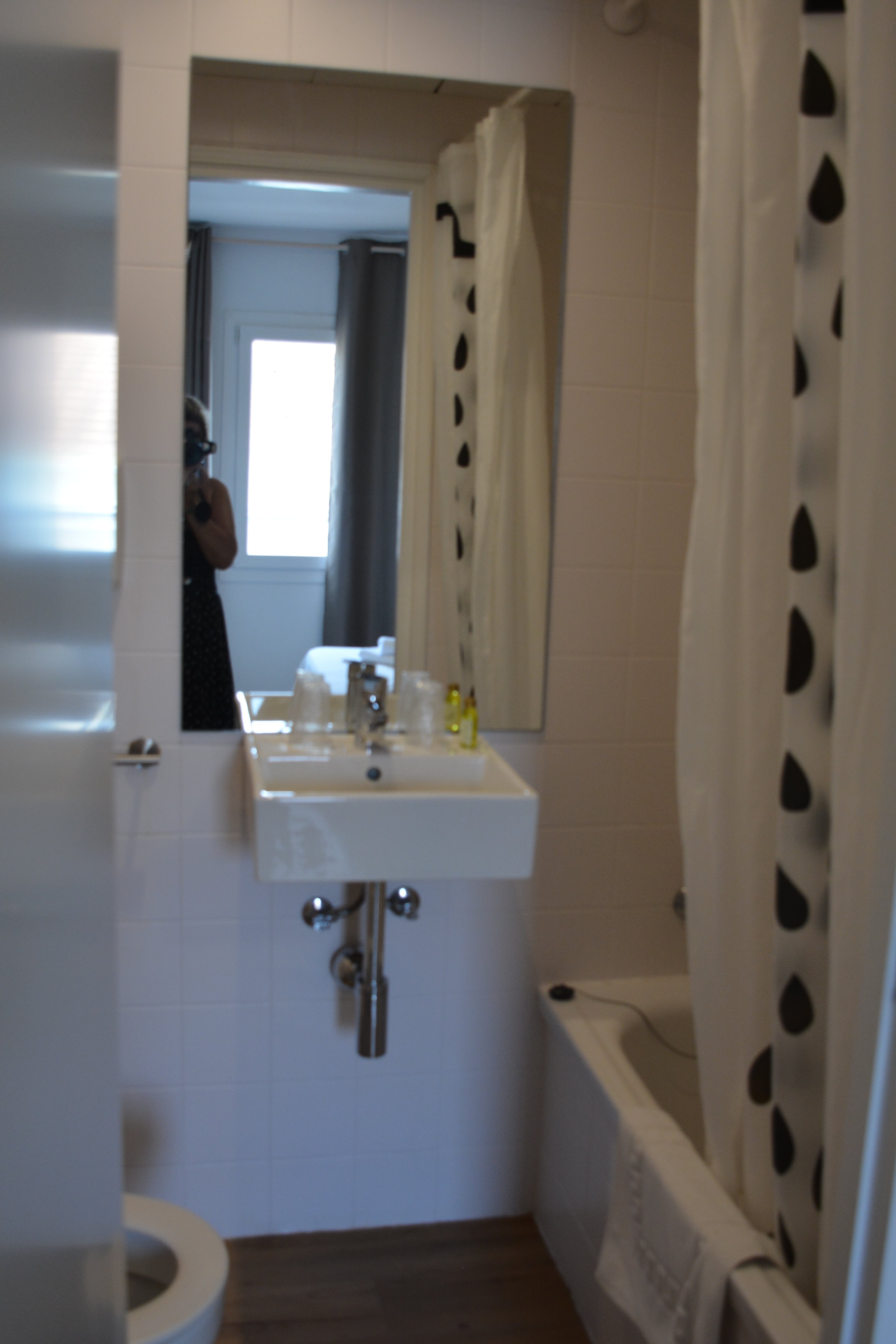 Hostal Jume - Urban Rooms-浴室