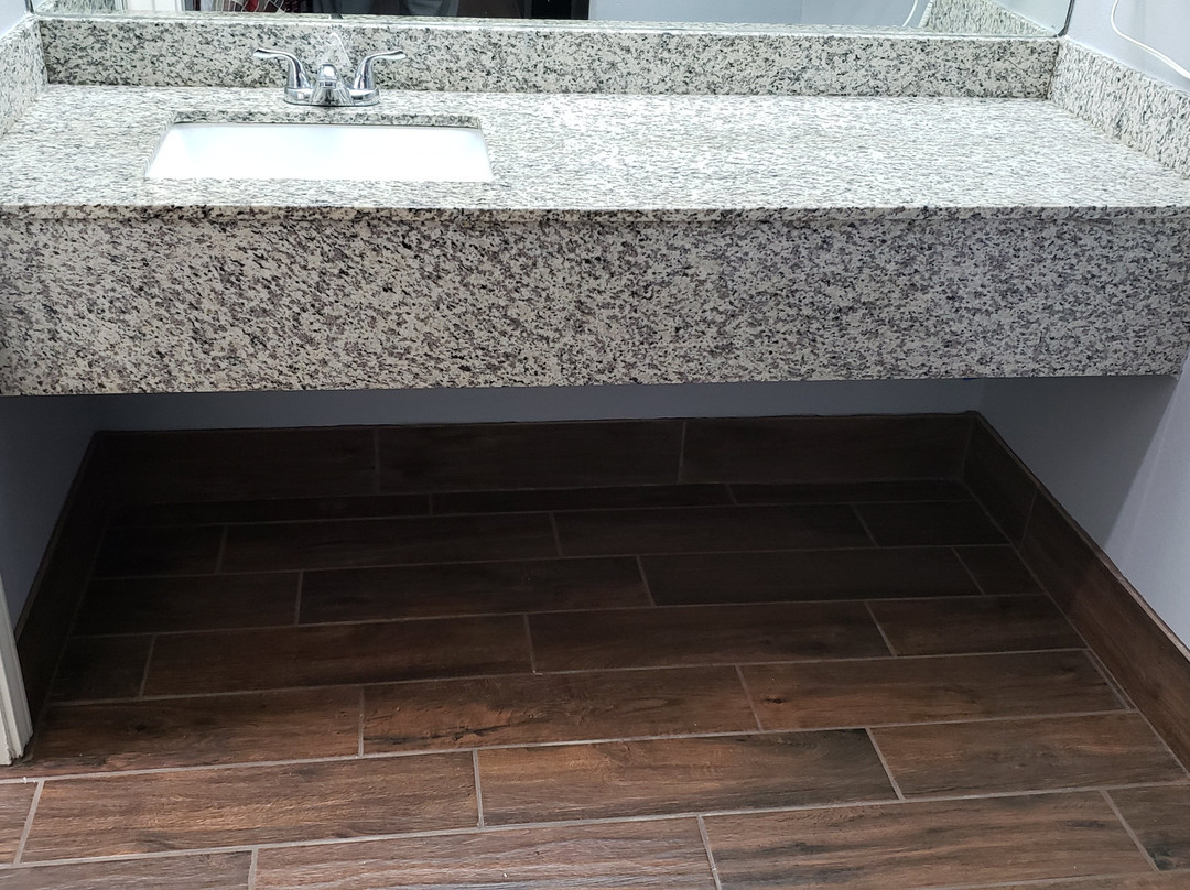 Red Roof Inn & Suites主图