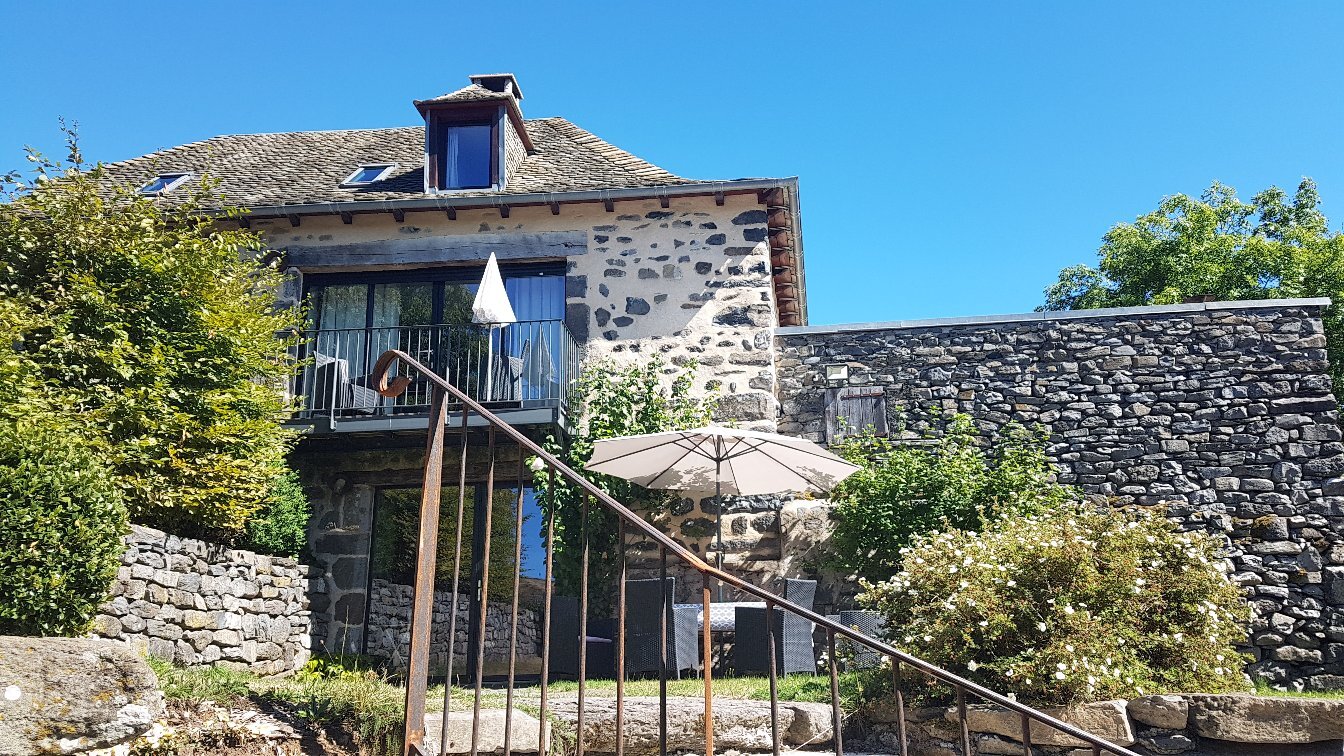 Aux Caprices d'Aubrac-官方
