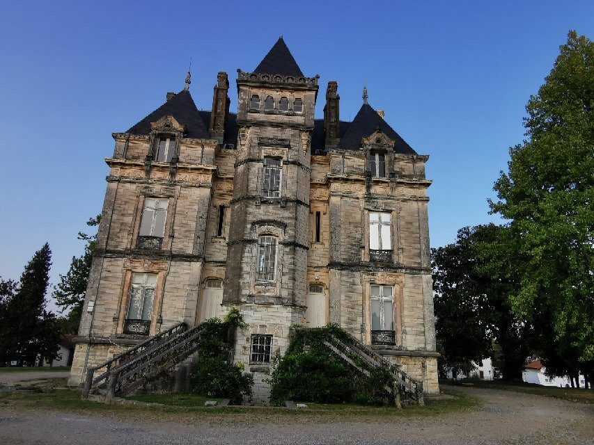 Château Lota.-Ustaritz必去景点