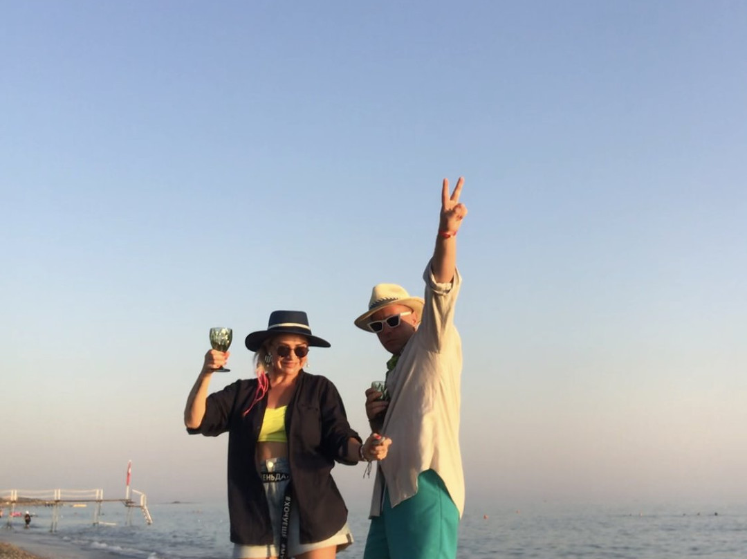 Throne Beach Resort & Spa主图