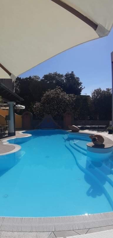 阿奇杜卡大酒店主图