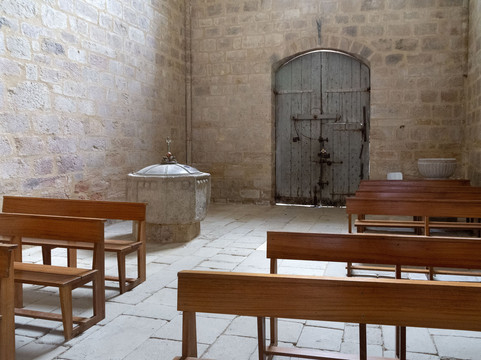 Eglise Saint-Benoît-Saint-Benoit-du-Sault必去景点