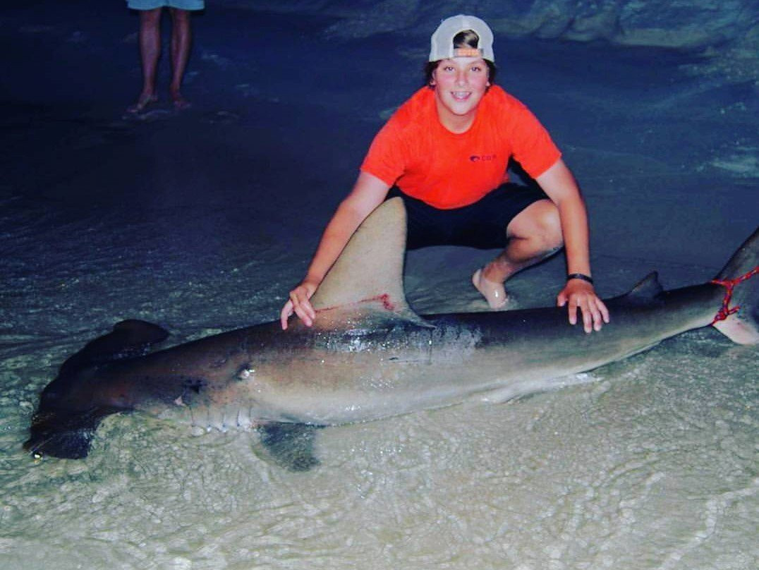 Off The Beach Shark Fishing Day Trips景点图片