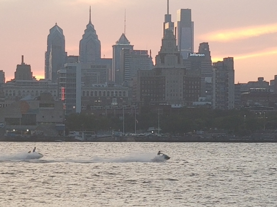 Ulysses Wiggins Waterfront Park景点图片