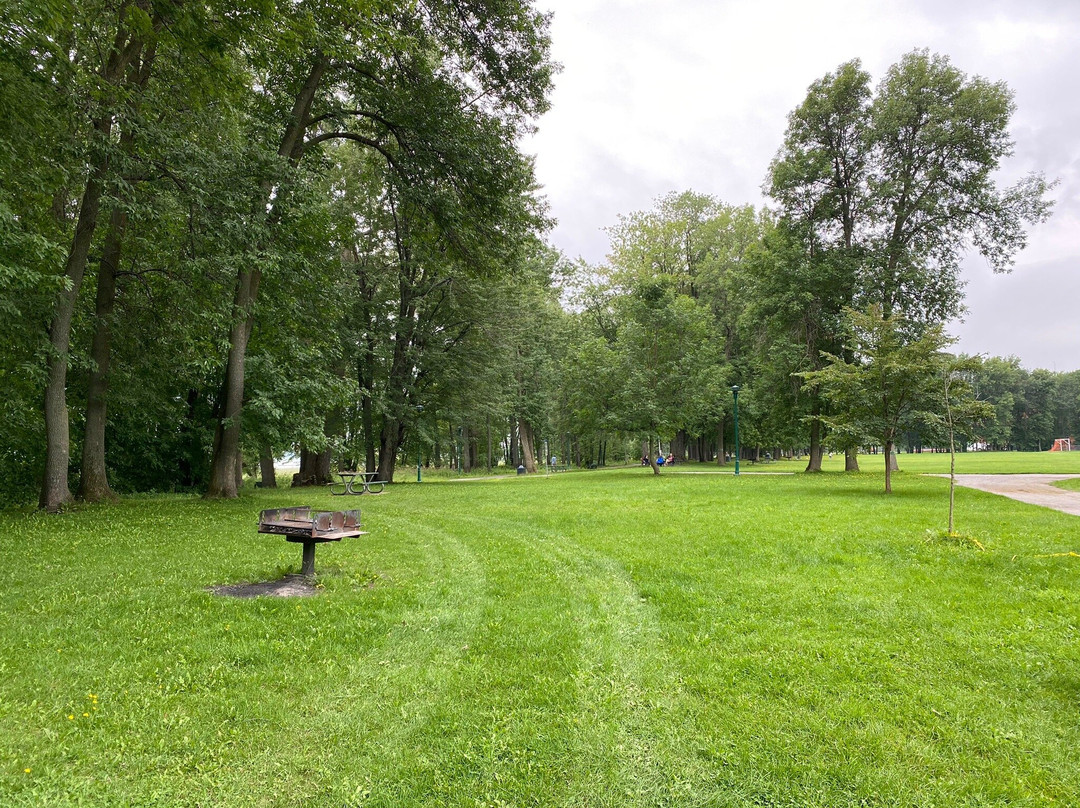 Parc Laviolette-三河市必去景点