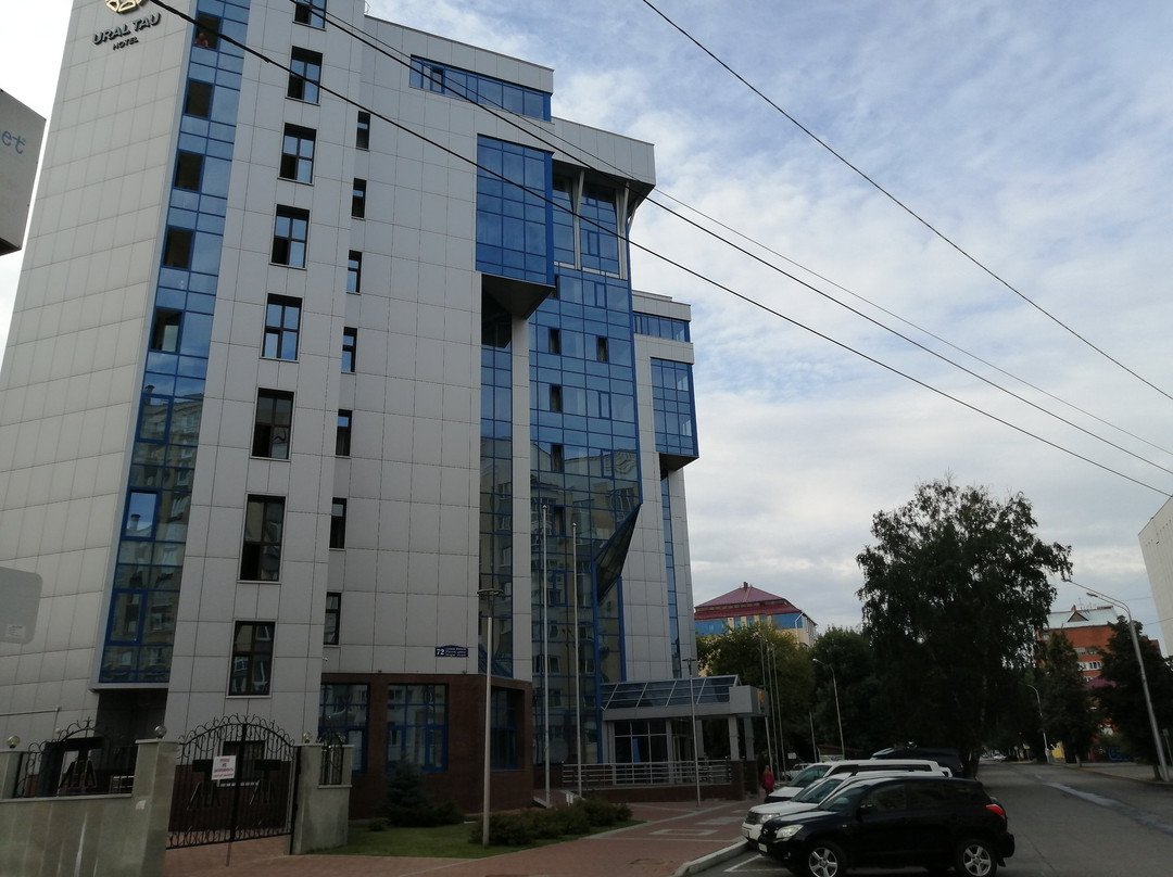 Otel' Ural Tau主图