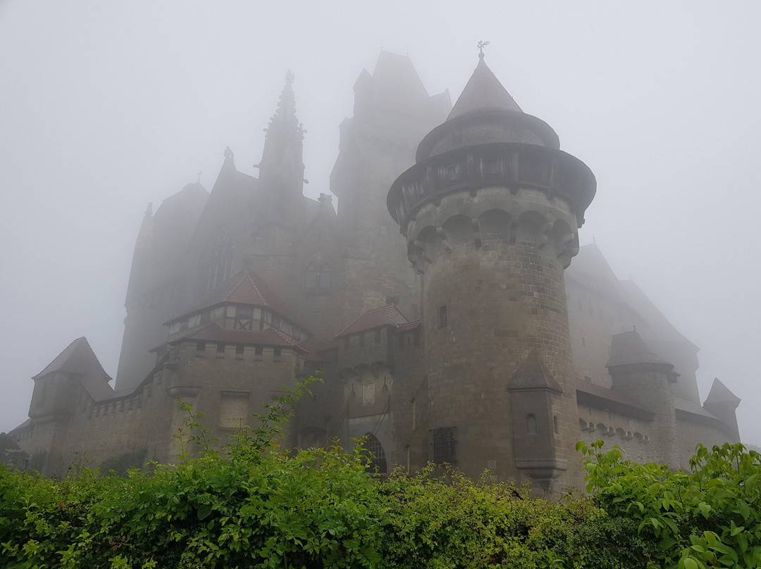 Kreuzenstein Castle景点图片