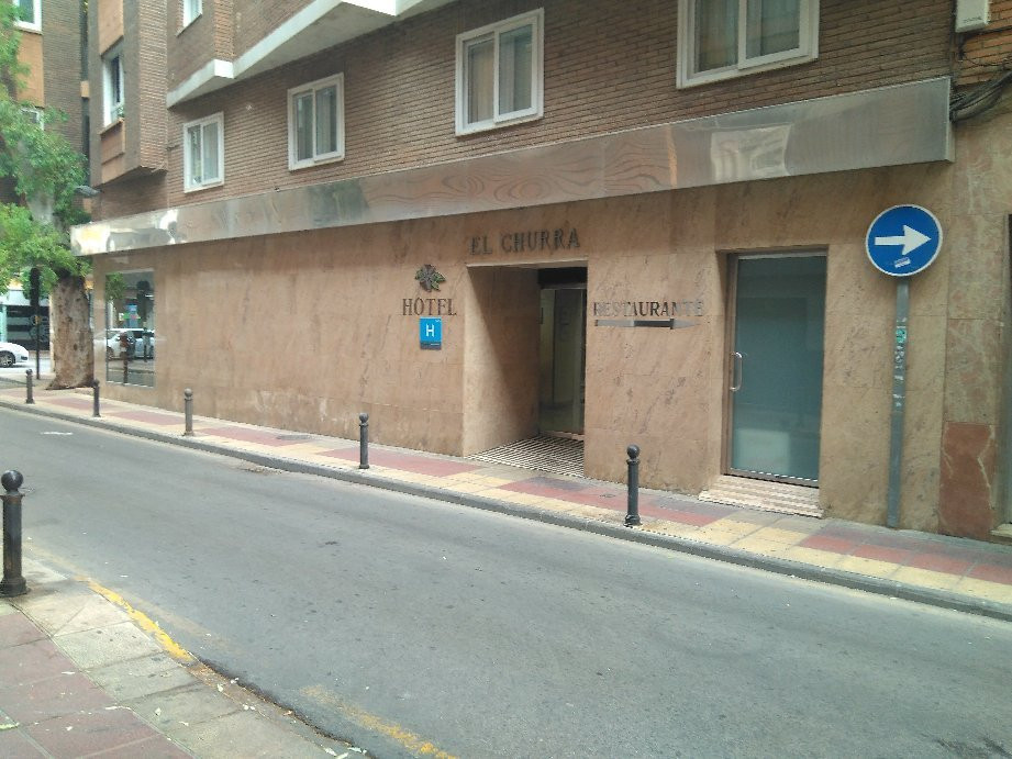 埃尔楚拉酒店主图