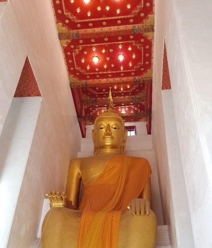 Wat Pa Lelai Woraviharn-素攀武里必去景点