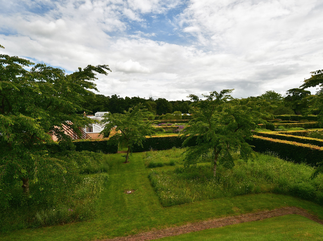 Scampston Walled Garden景点图片