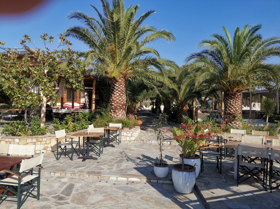Kelyfos Hotel & Bungalows主图