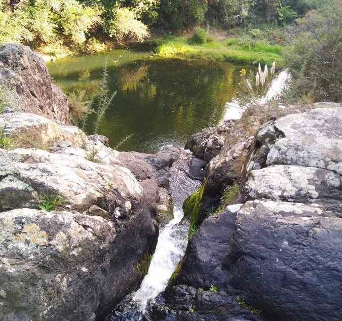 Maketu Waterfall景点图片