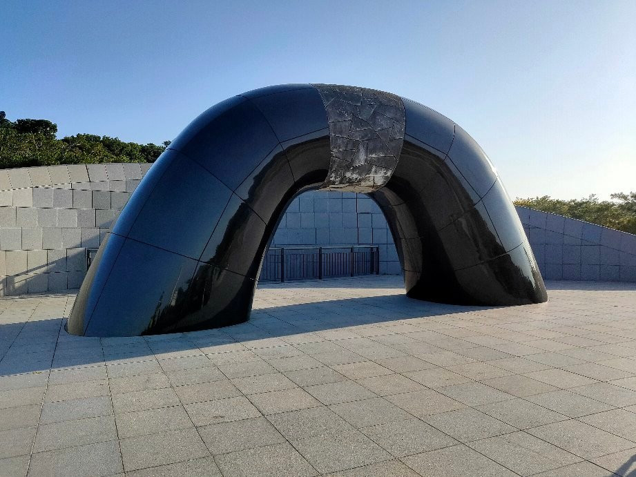 Heiwa no Oka Monument-糸满市必去景点
