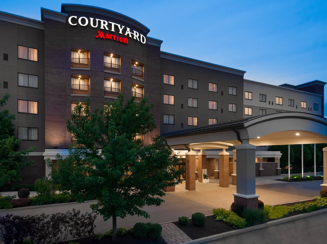 布法罗机场万怡酒店主图