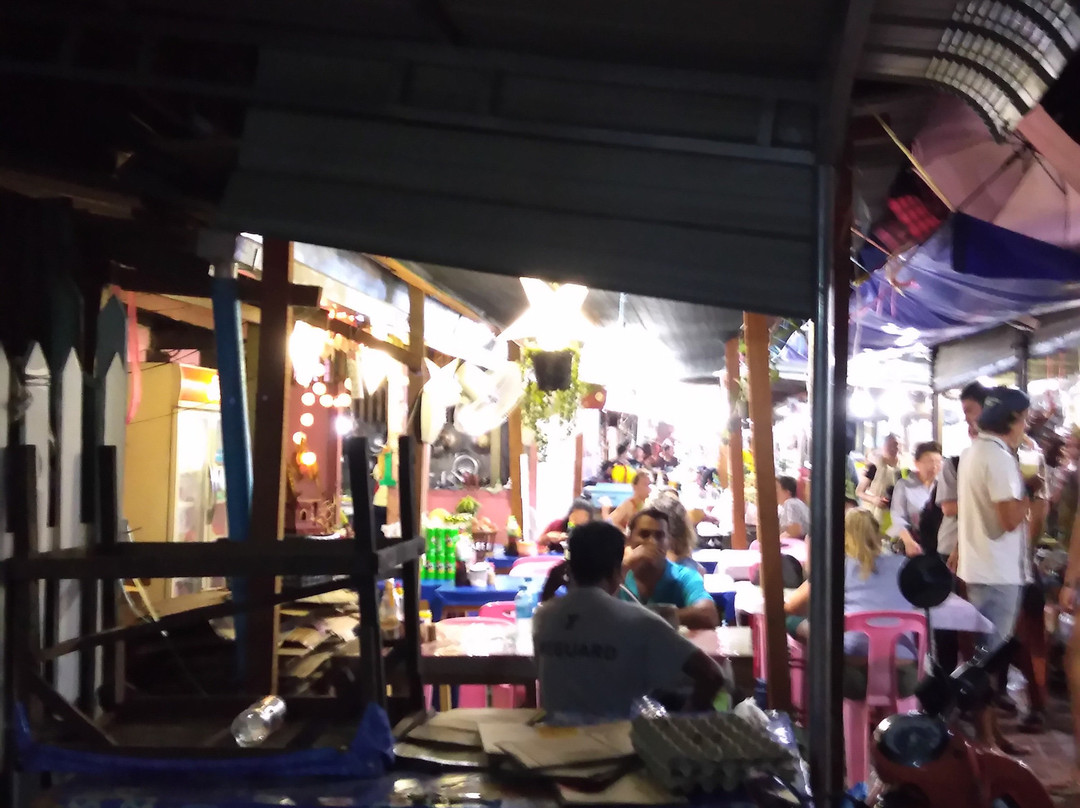 琅勃拉邦塔銮夜市景点图片