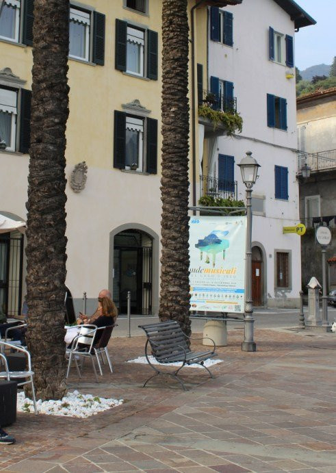 Promenade Lungolago dei gabbiani景点图片