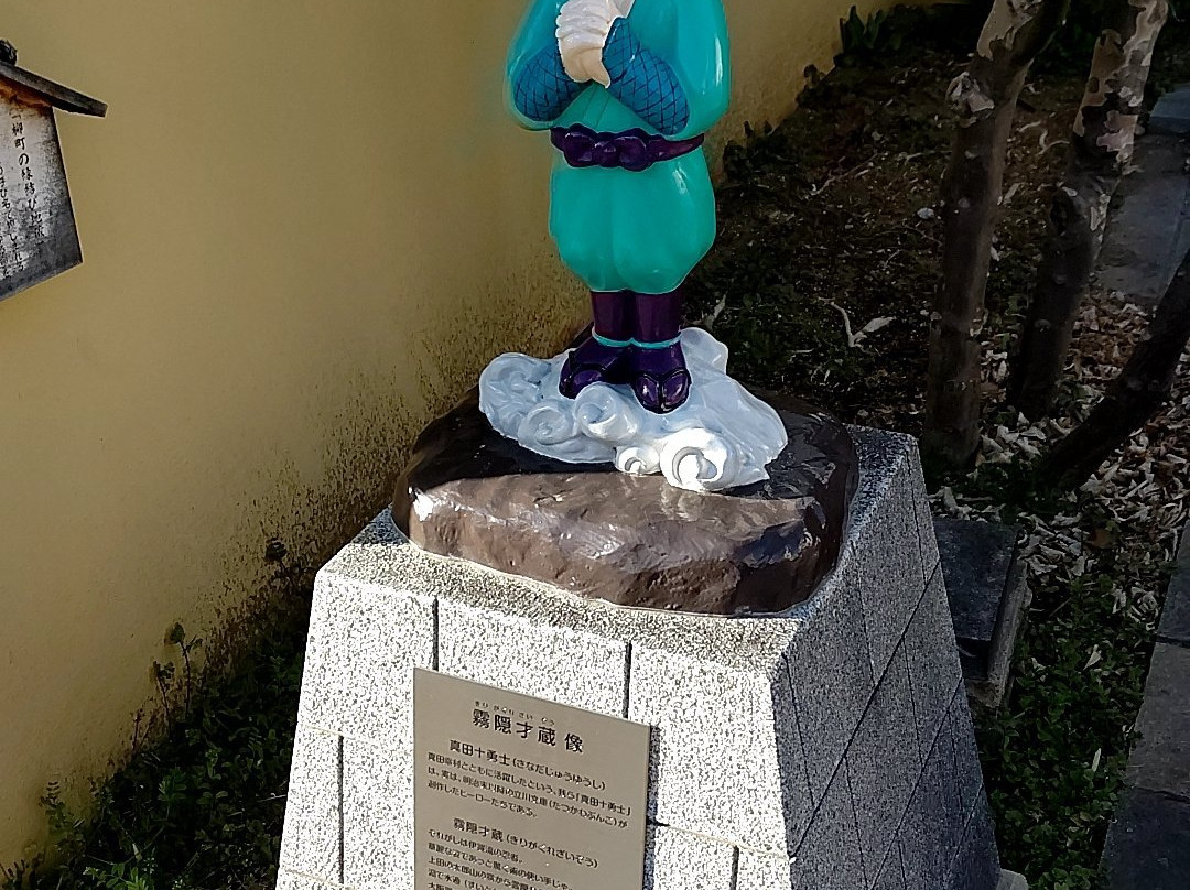 Sanada Ten Braves Statues-上田市必去景点