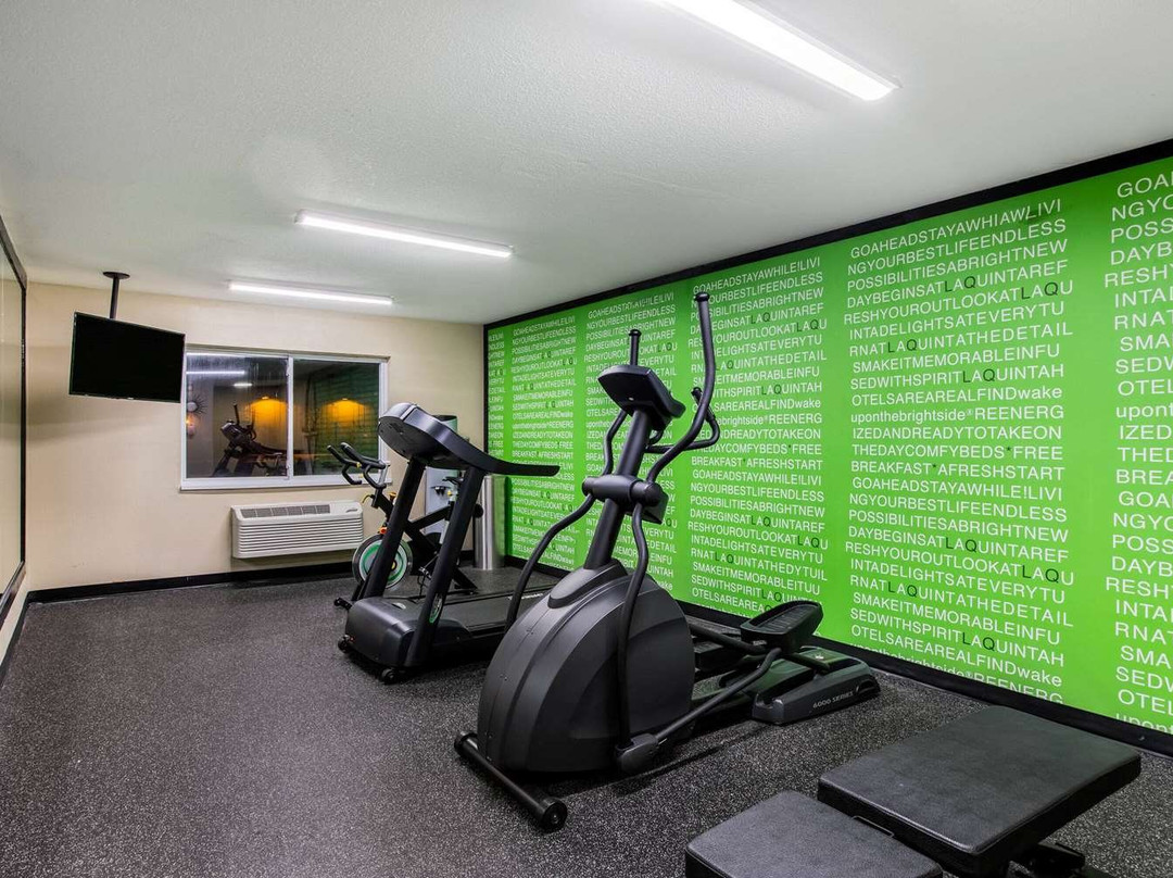 恩波利亚费尔菲尔德客栈主图