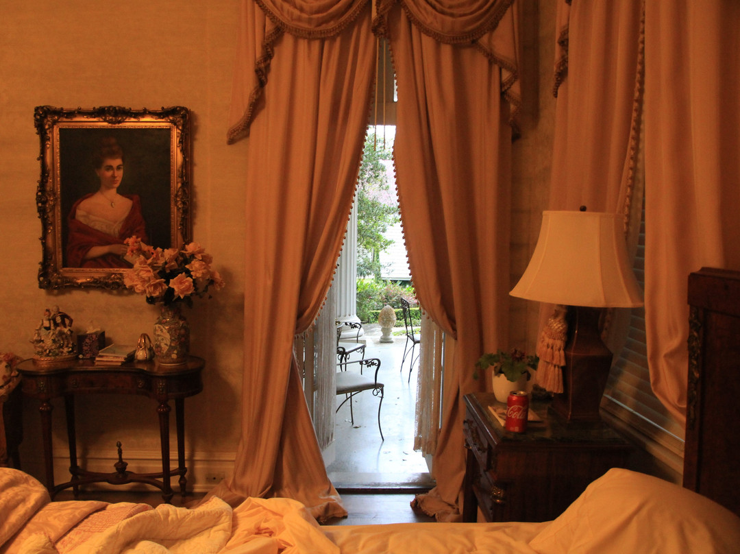 Belle Oaks Inn主图