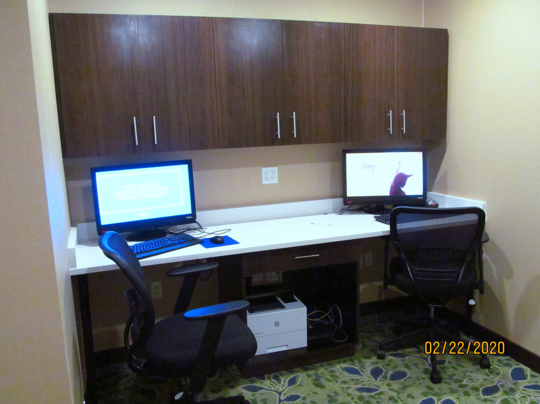 Hampton Inn Big Rapids主图