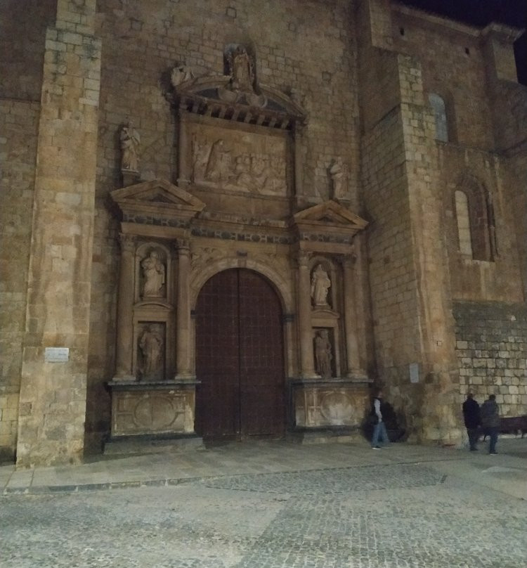 Basilica de Santa Maria-Daroca必去景点