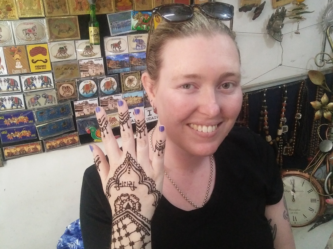 Raj Heena Painting-乌代布尔必去景点