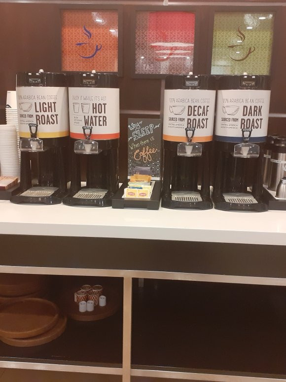 Hampton Inn Potsdam主图