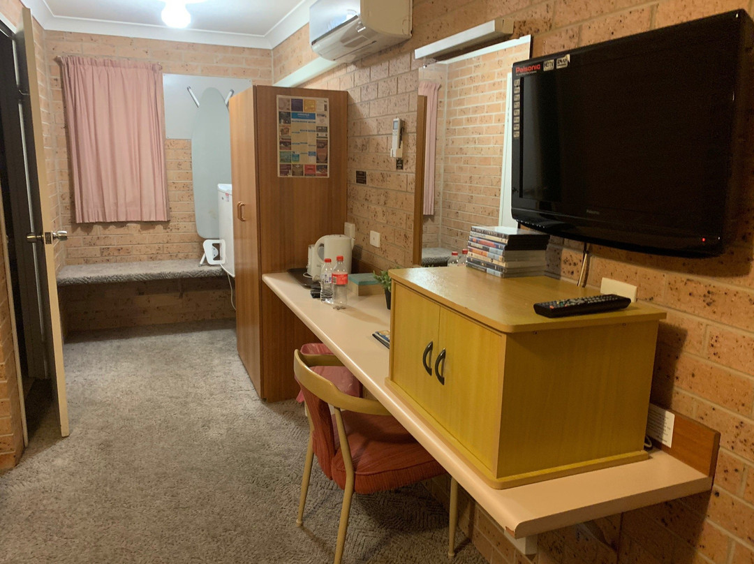 White Lanterns Motel主图