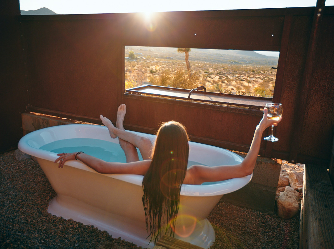 约书亚树酒店住宿-Sacred Sands