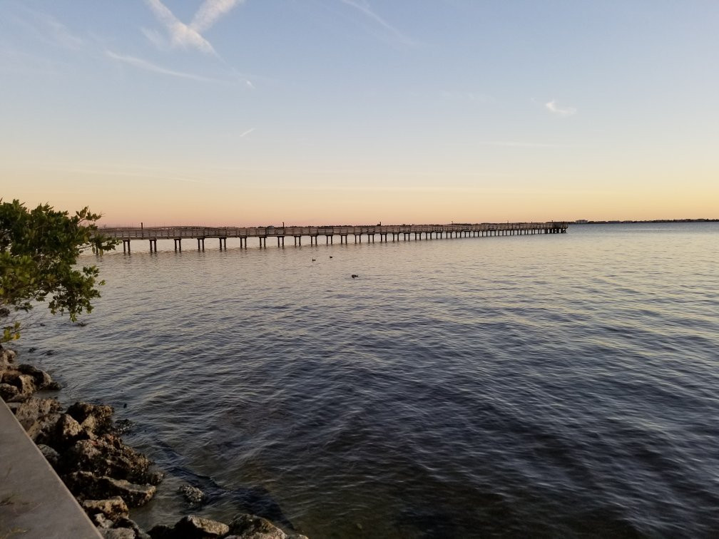 Bayshore Live Oak Park-夏洛特港必去景点