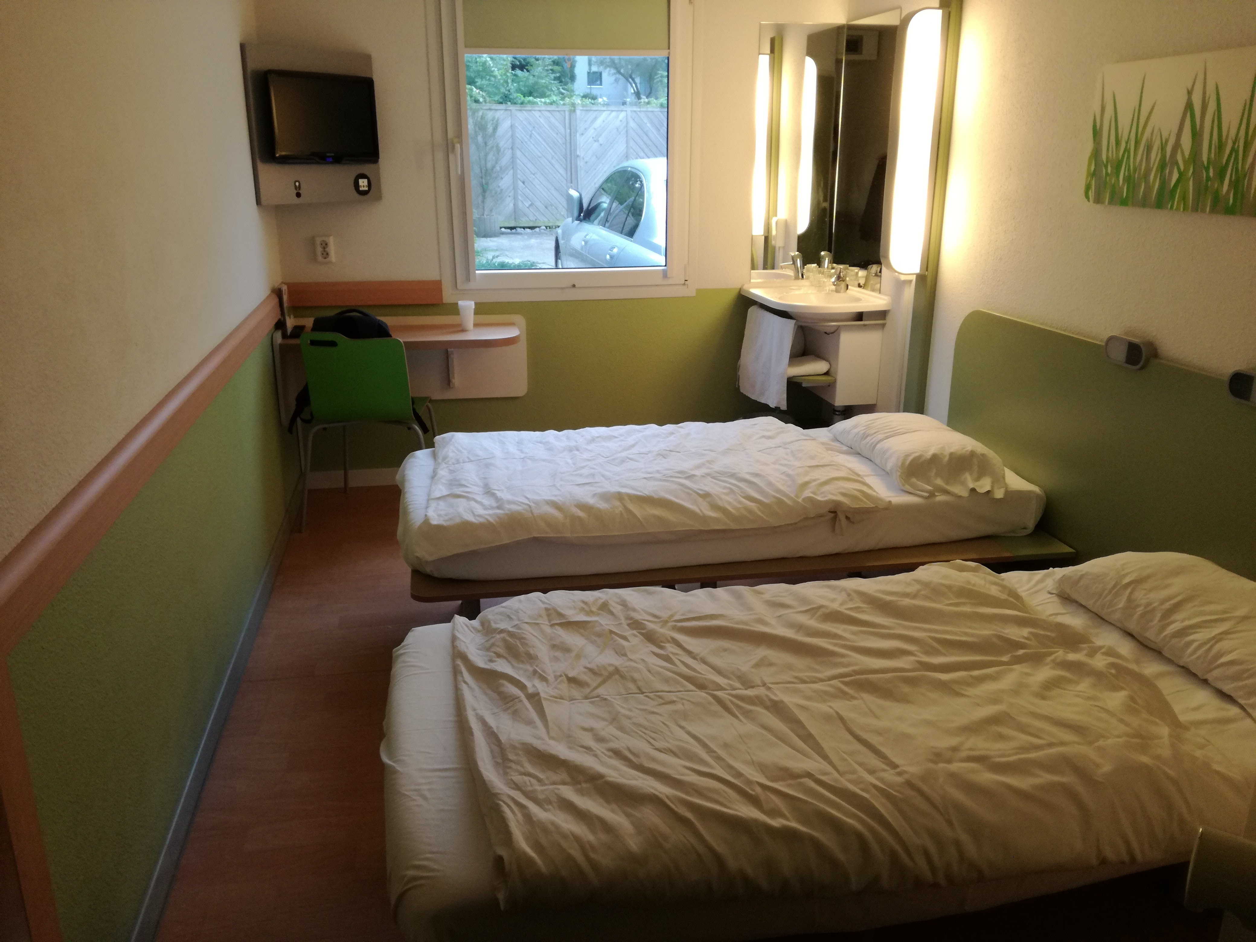 B&B Hotel Bielefeld-Ost-官方