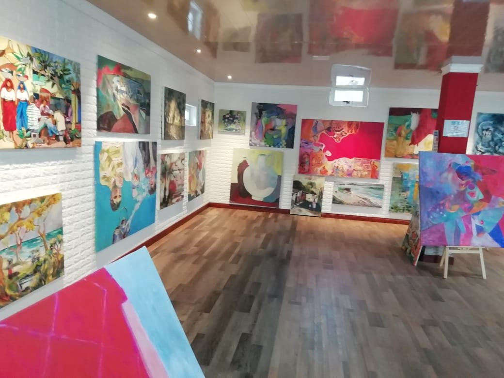 Arts 28 Art Gallery-贝尔马尔必去景点