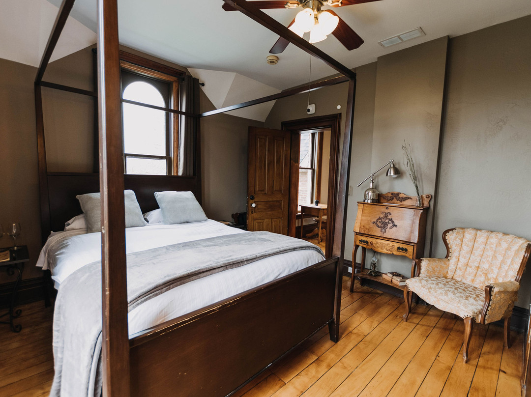 Iron Kettle Bed and Breakfast主图