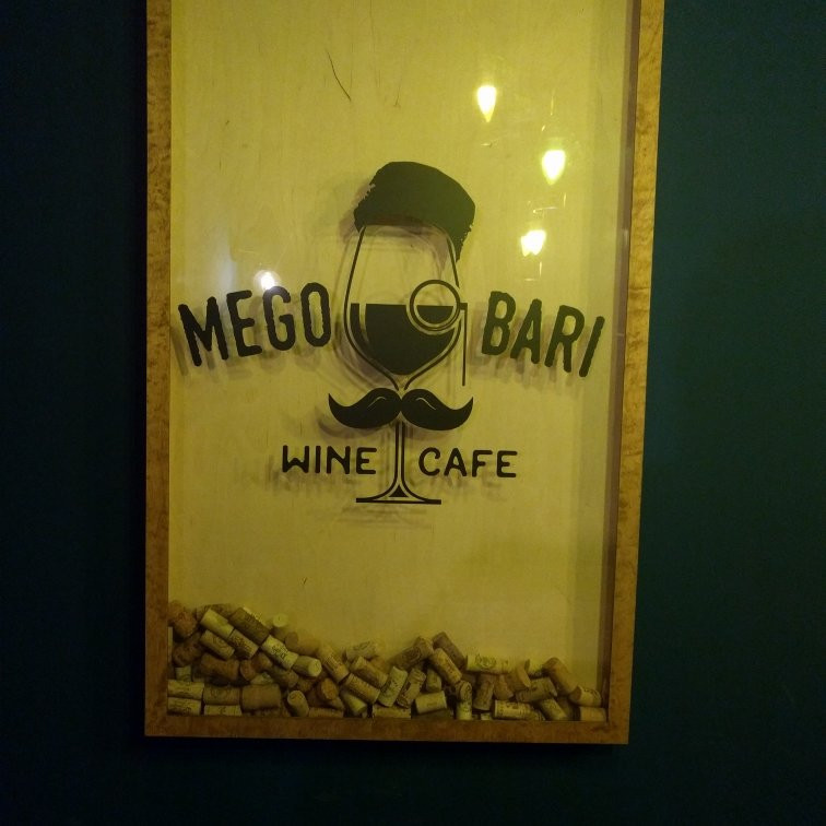 尼诺拉提阿尼旅馆主图