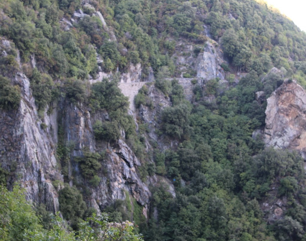 Fontaine de Serpentina-Santa-Maria-Poggio必去景点