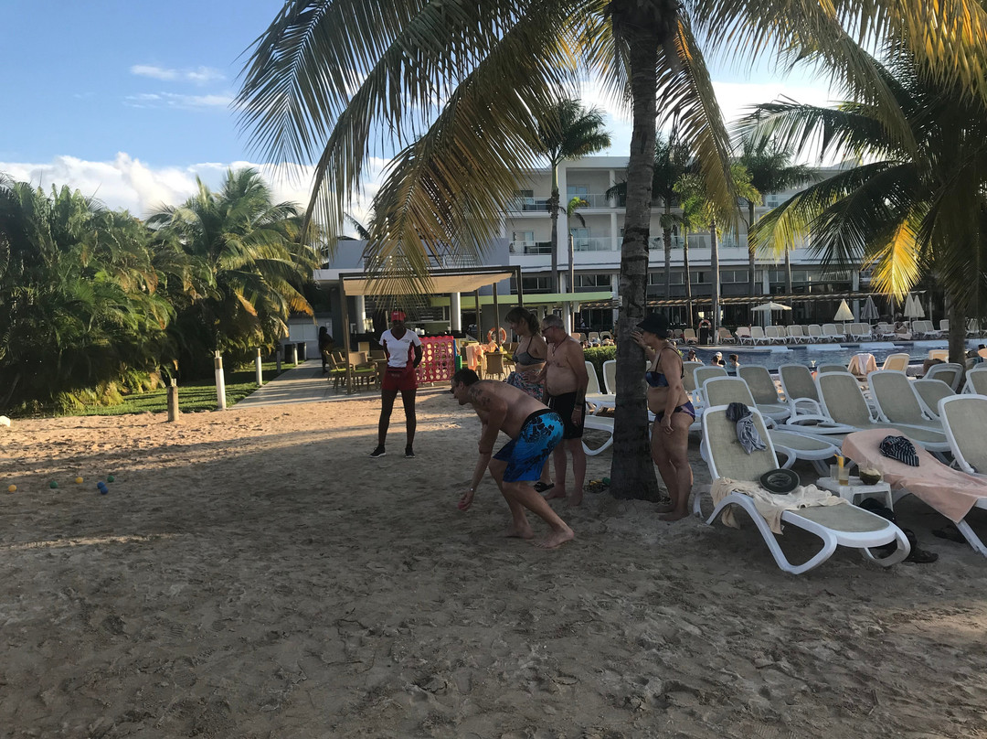 牙买加悦宜湾奢享酒店主图