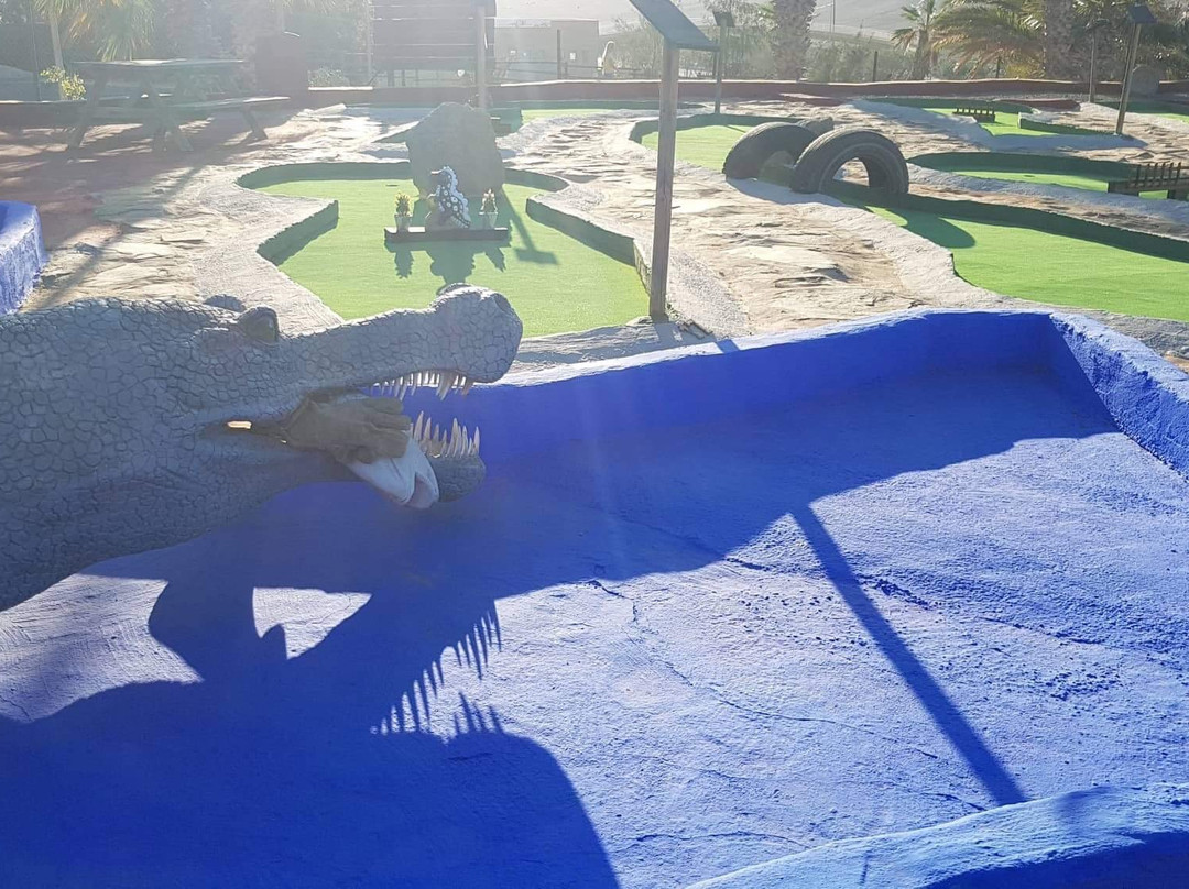 Dinos Minigolf-Bahia Feliz必去景点