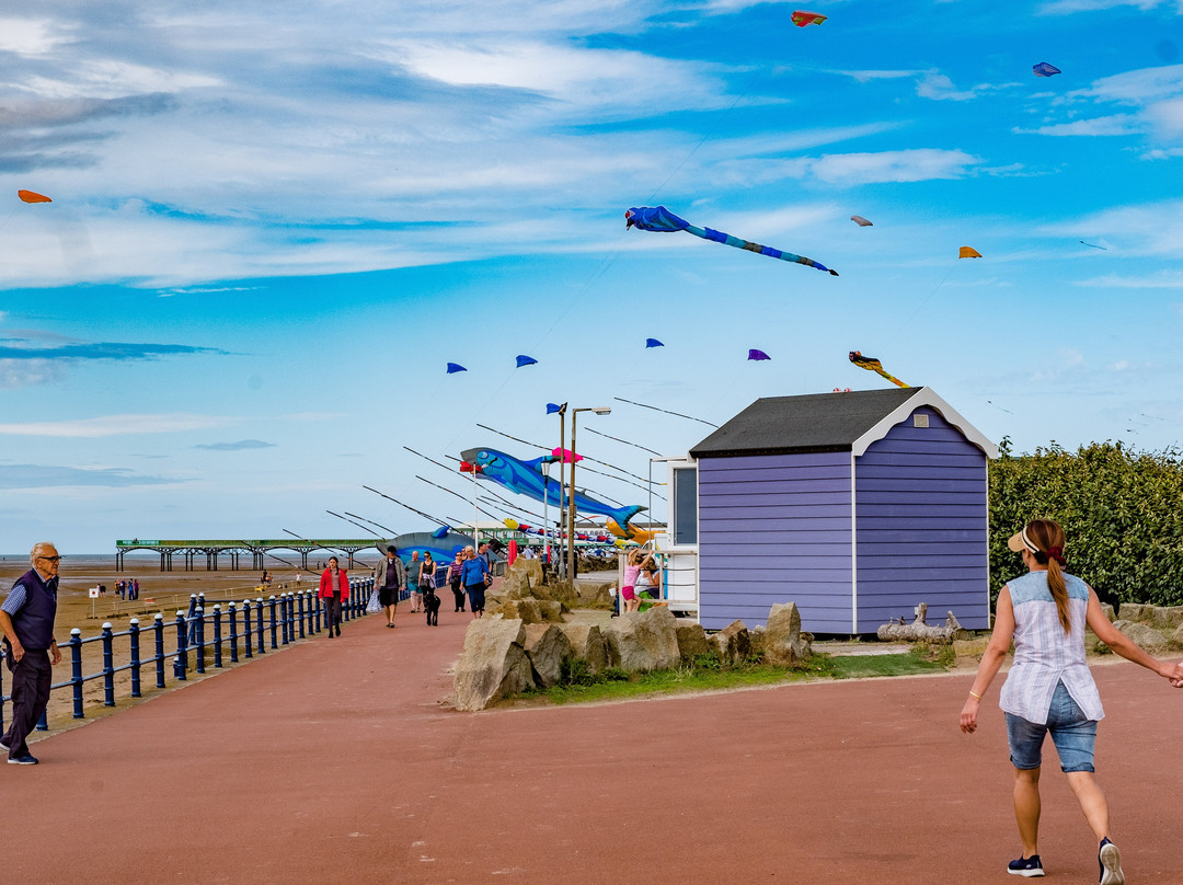 St Annes Beach huts-Lytham St Anne's必去景点