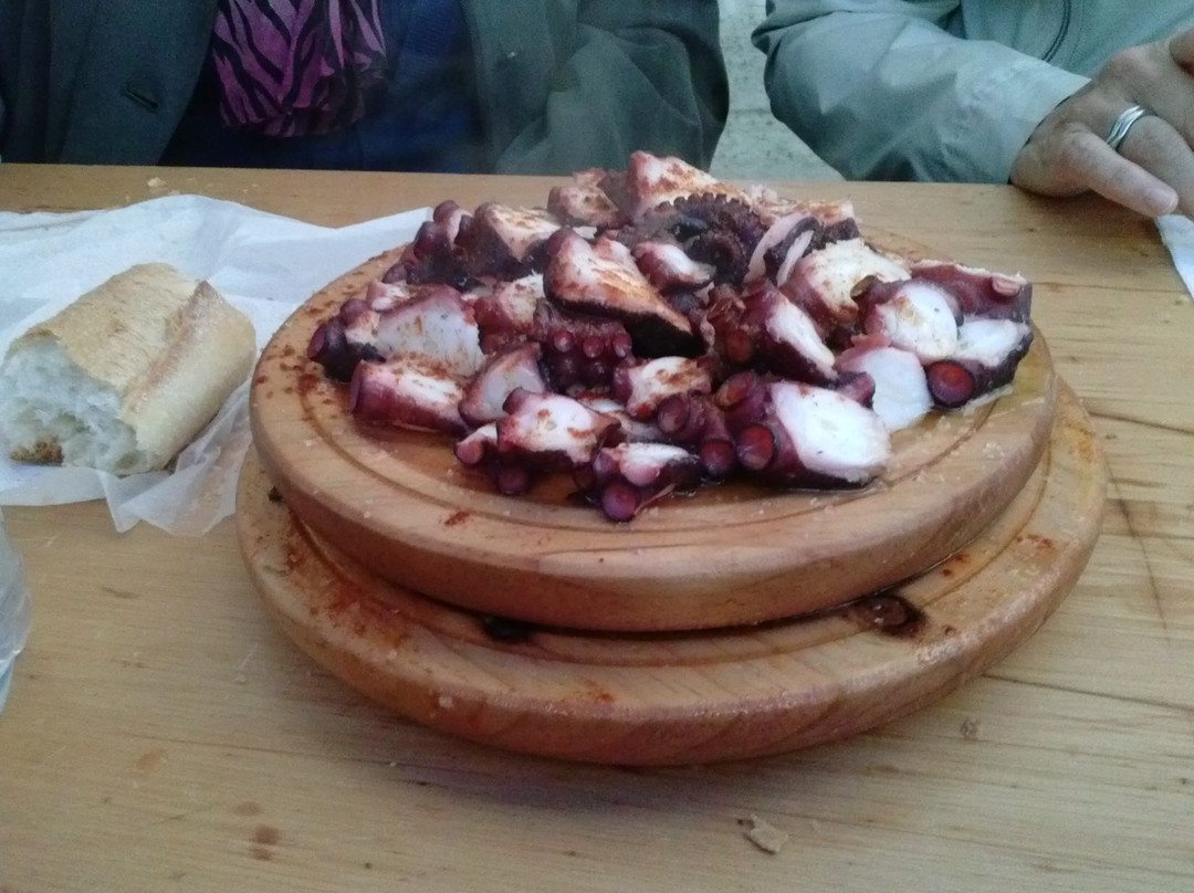 Monumento Castelo de Maceda主图